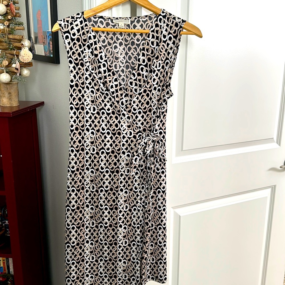 Dana Buchanan black and tan coin dress